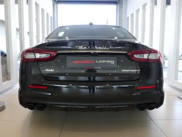 Maserati Quattroporte