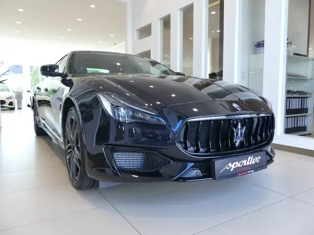 Maserati Quattroporte