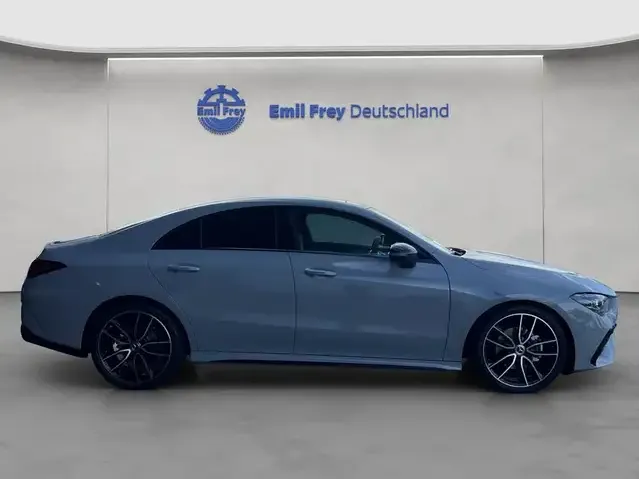 Mercedes-Benz CLA 180