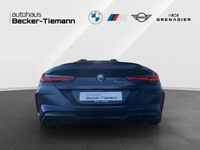 BMW M8