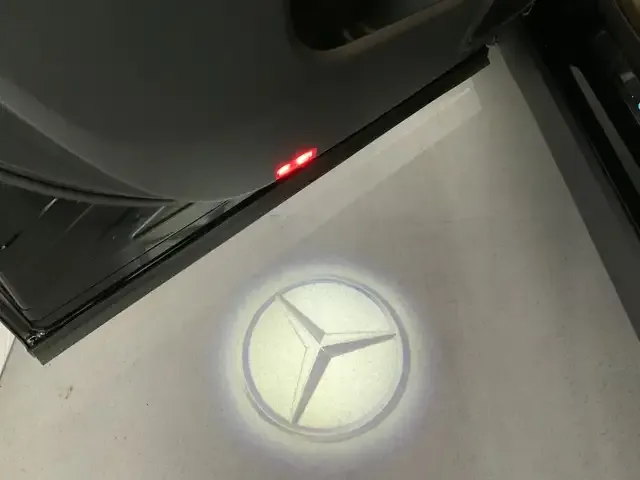 Mercedes-Benz EQB 350