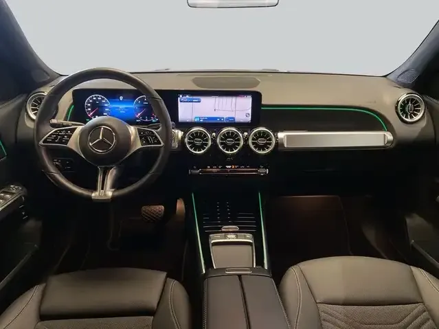 Mercedes-Benz GLB 200