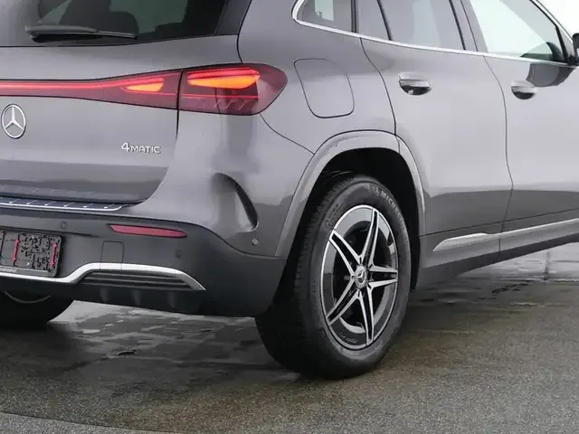 Mercedes-Benz EQA 300