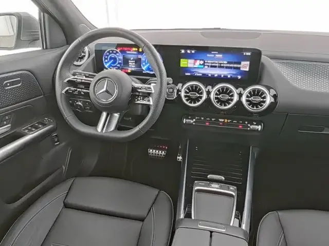 Mercedes-Benz EQA 300