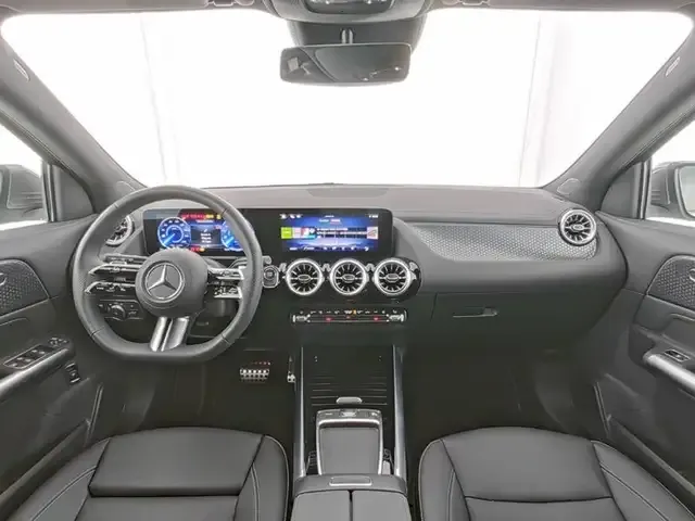 Mercedes-Benz EQA 300