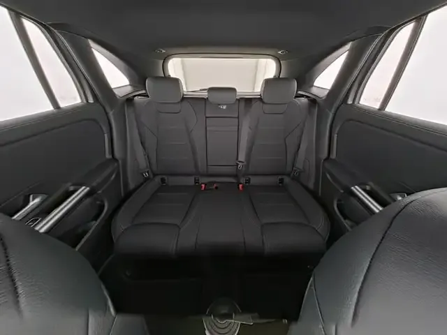 Mercedes-Benz EQA 300