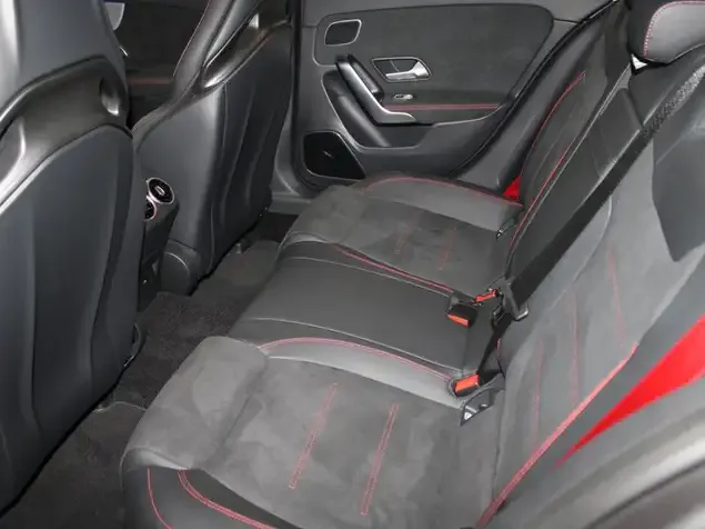 Mercedes-Benz A 45 AMG