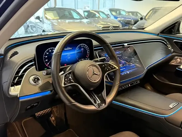 Mercedes-Benz E 300