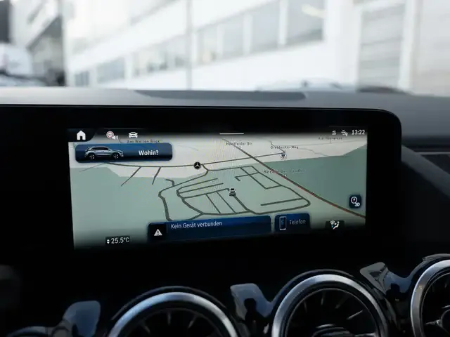 Mercedes-Benz GLA 220