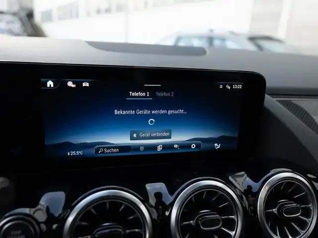 Mercedes-Benz GLA 220