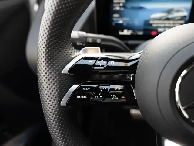 Mercedes-Benz GLA 220