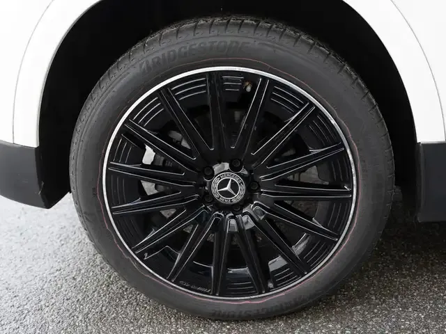 Mercedes-Benz GLA 220