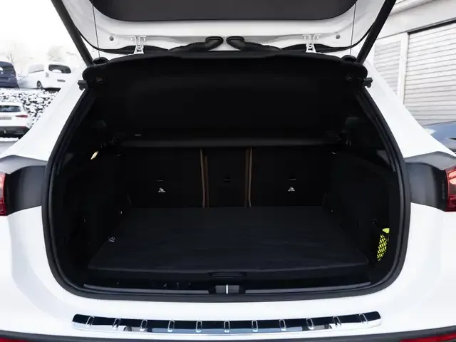 Mercedes-Benz GLA 220