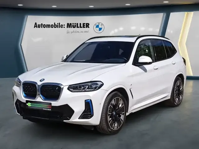 BMW iX3