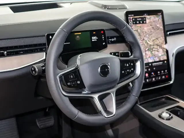 Volvo EX90
