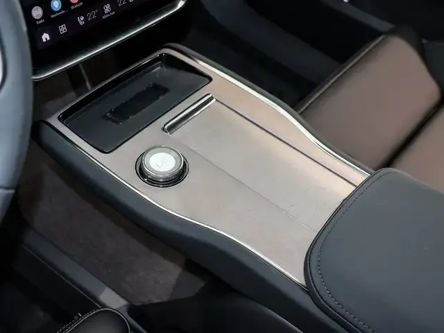 Volvo EX90