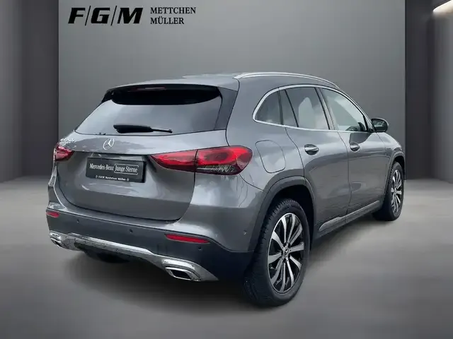 Mercedes-Benz GLA 250