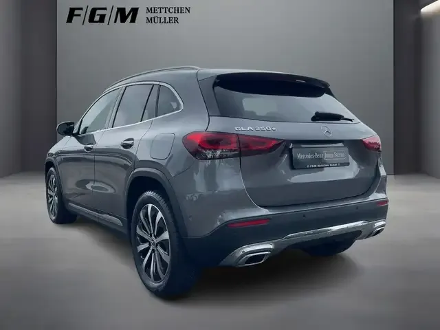 Mercedes-Benz GLA 250