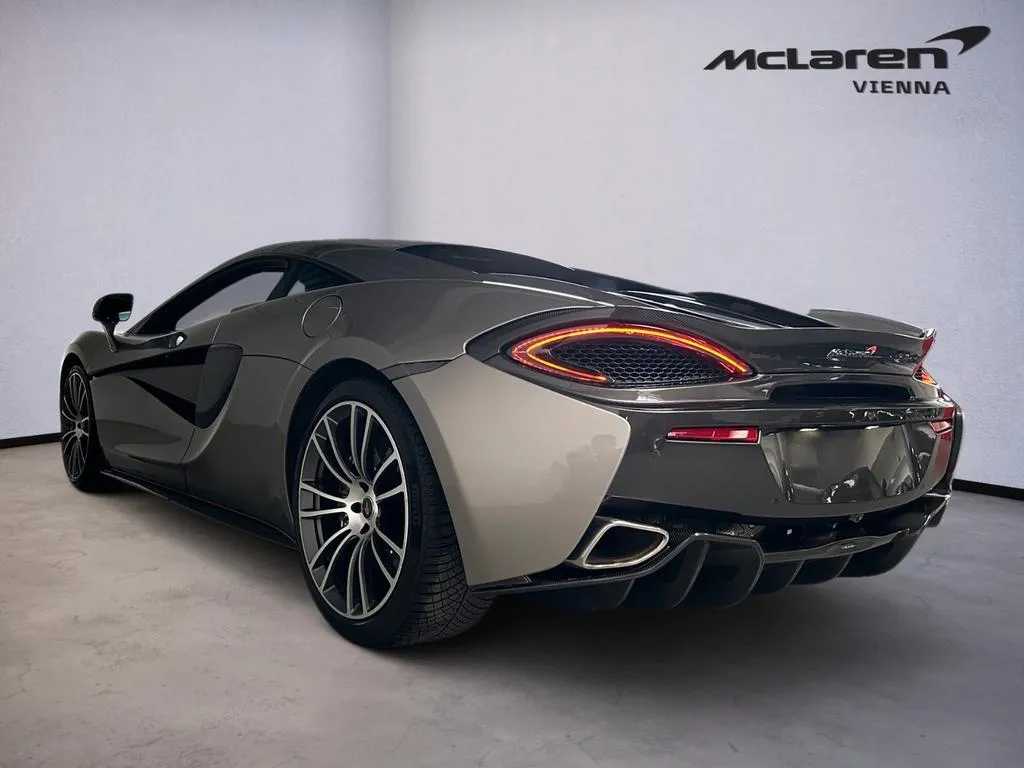 McLaren 570S