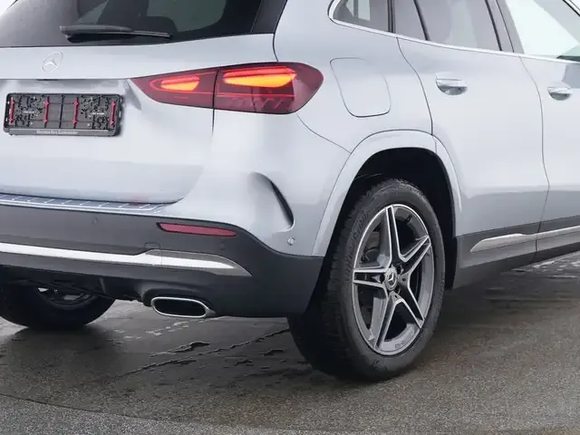 Mercedes-Benz GLA 250