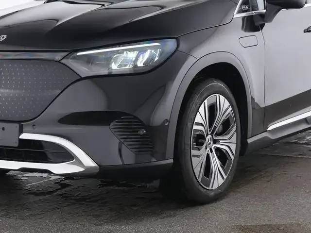 Mercedes-Benz EQE 300