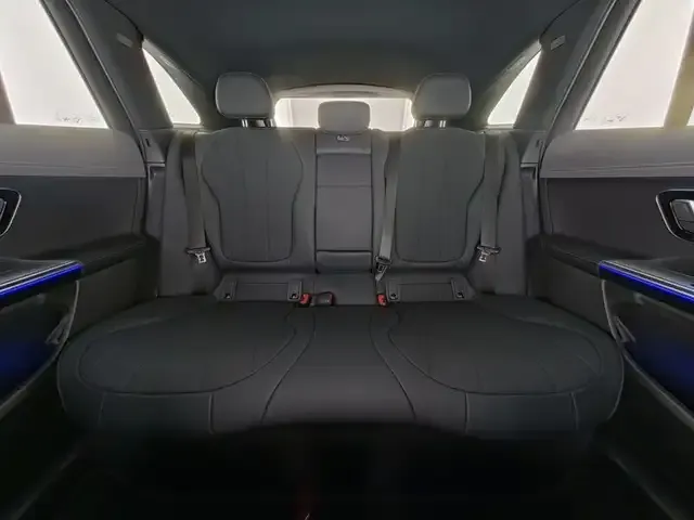 Mercedes-Benz EQE 300