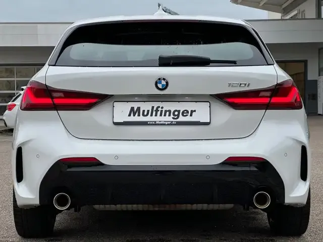 BMW 120