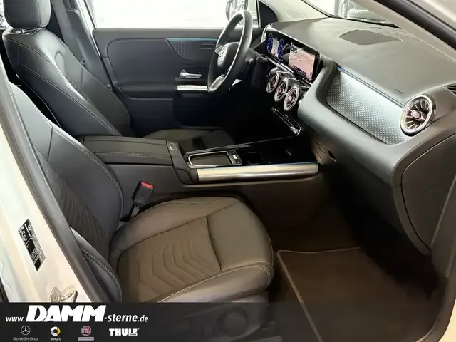 Mercedes-Benz EQA 300