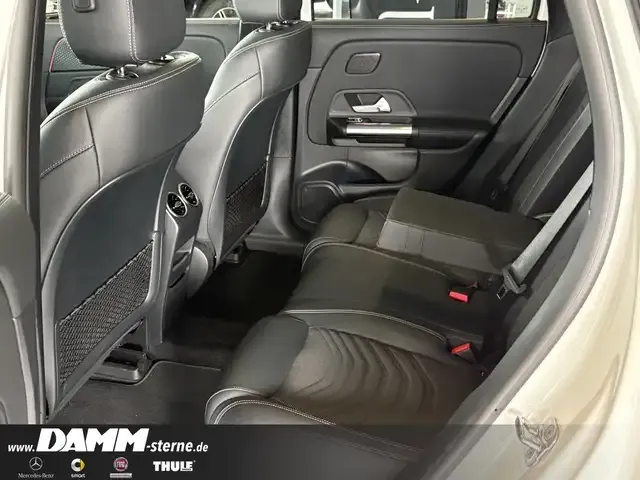 Mercedes-Benz EQA 300