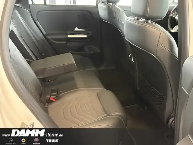 Mercedes-Benz EQA 300