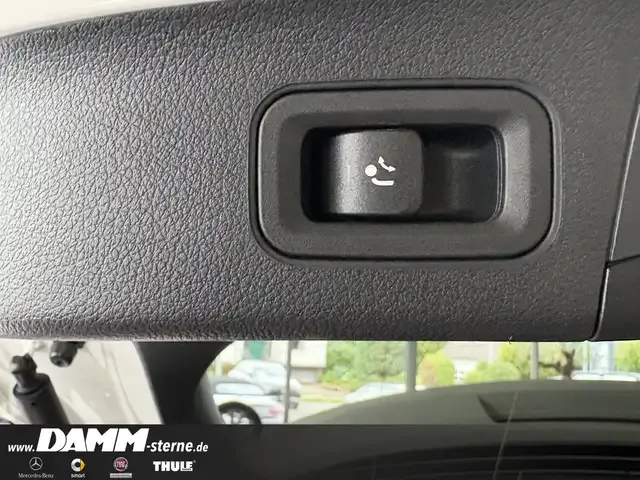 Mercedes-Benz EQA 300