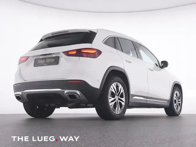 Mercedes-Benz GLA 200