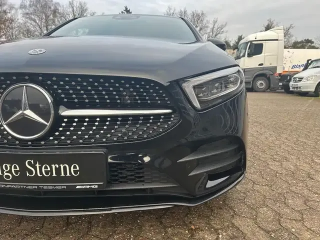 Mercedes-Benz A 220