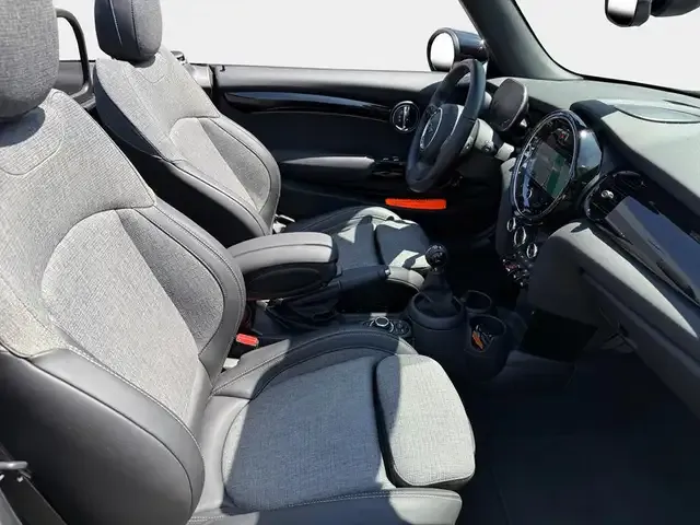 MINI Cooper Cabrio