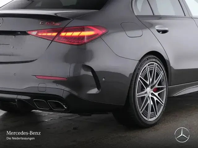 Mercedes-Benz C 63 AMG