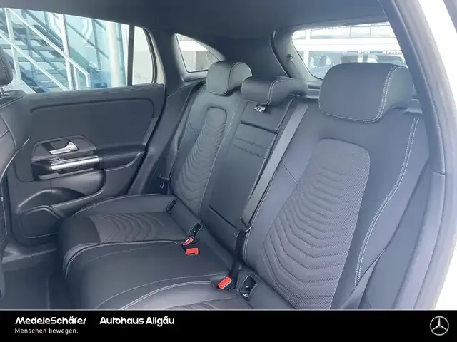 Mercedes-Benz EQA 300