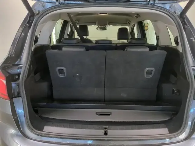 BMW 216