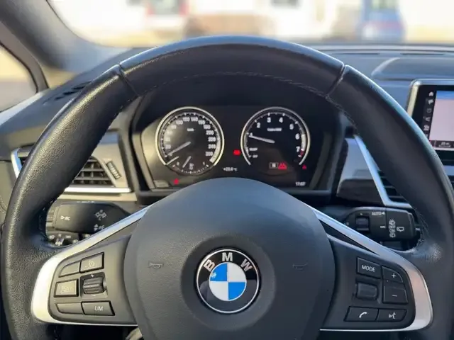 BMW 216