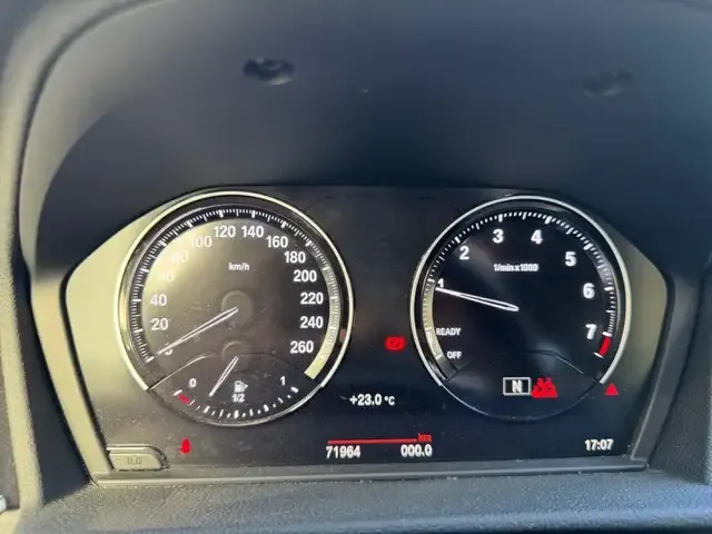 BMW 216