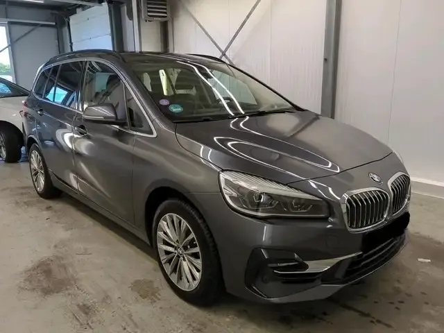 BMW 216