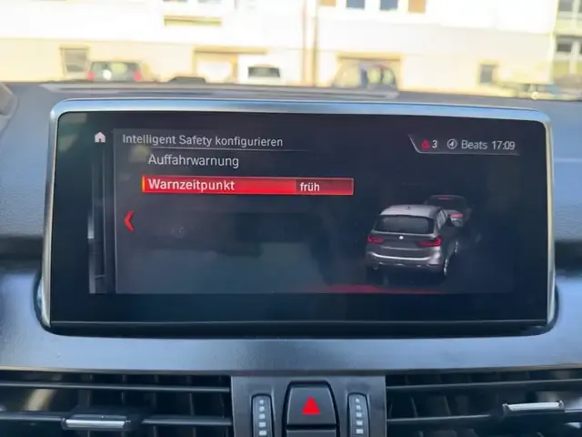 BMW 216
