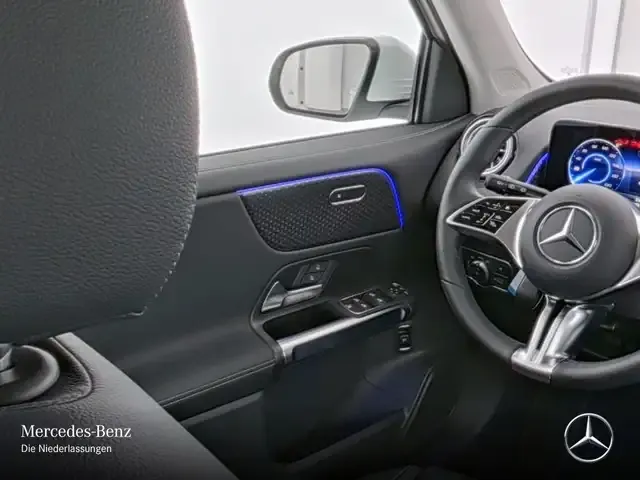 Mercedes-Benz EQB 300