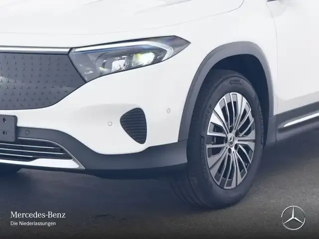 Mercedes-Benz EQB 300