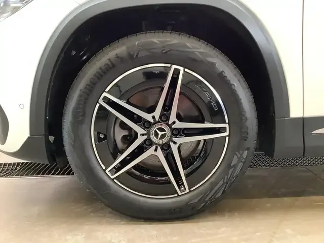 Mercedes-Benz EQA 300