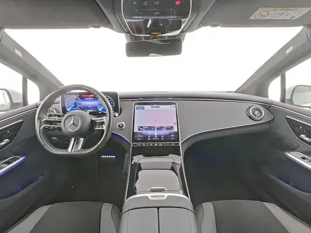 Mercedes-Benz EQE 300