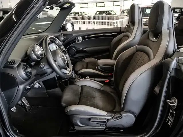MINI Cooper Cabrio
