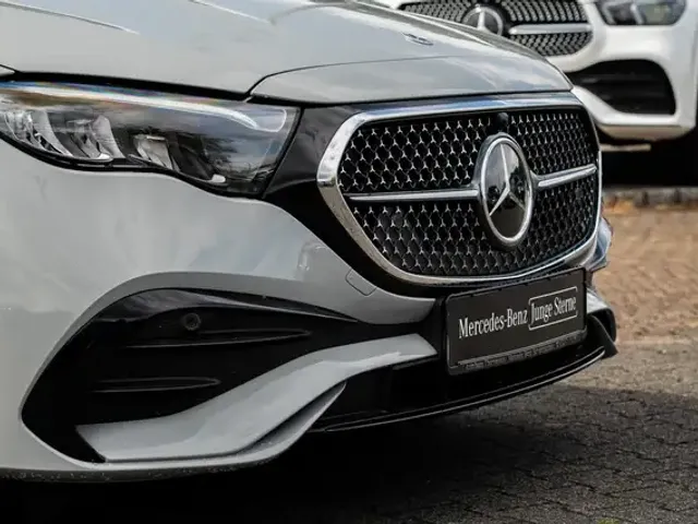 Mercedes-Benz E 300