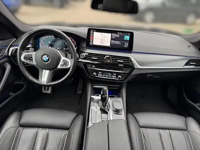 BMW 530