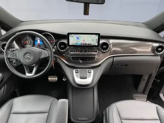 Mercedes-Benz V 250