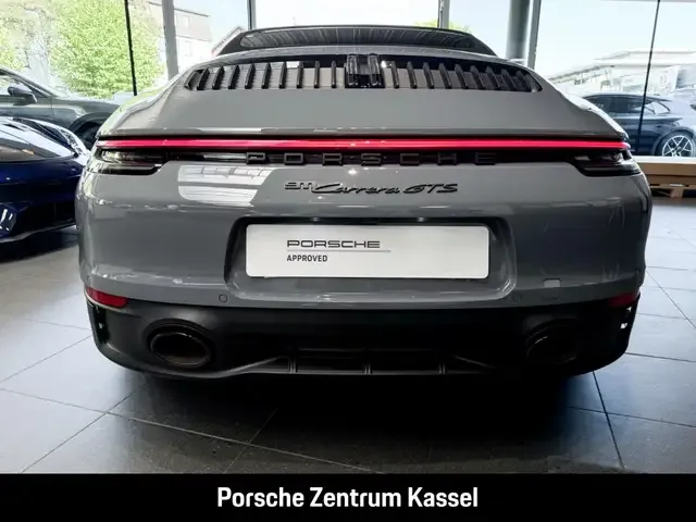 Porsche 992